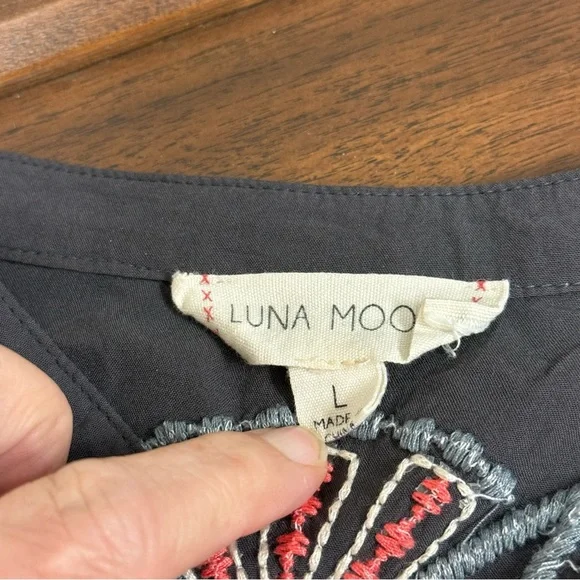 Luna Moon Gray Boho Embroidered Tunic Top L Long Sleeve Festival Fall Spring - Picture 7 of 11